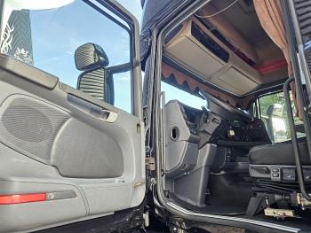 T520 6x2*4 TORPEDO / HAUBER / LIFT STEERING AXLE